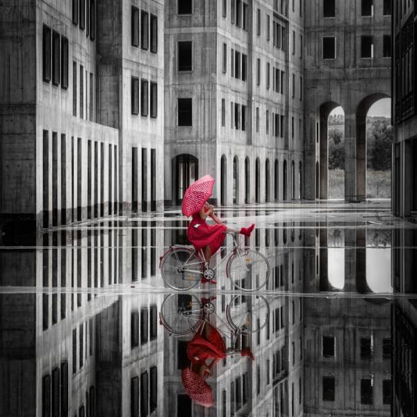 Photograph Peter Zelei Stendhal Syndrome on One Eyeland
